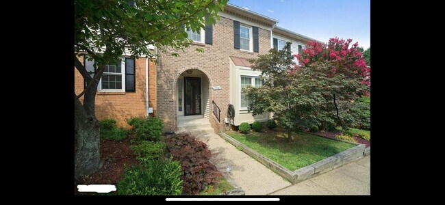 Photo - 5910 Ambassador Way House