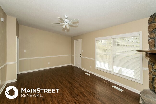 Foto del edificio - 3915 Libra Ln NW