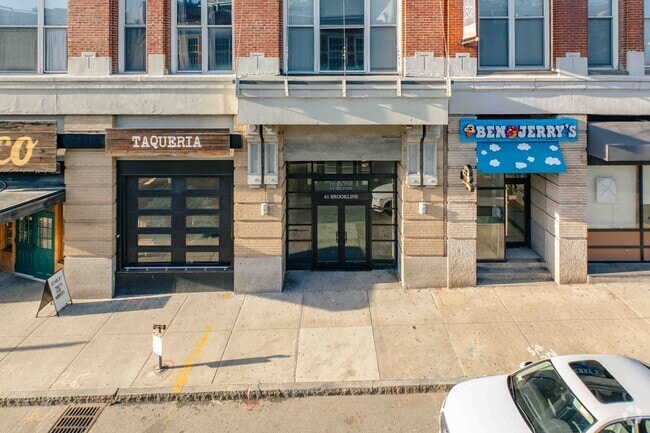 Building Entrance - Demeter Lofts at the Park