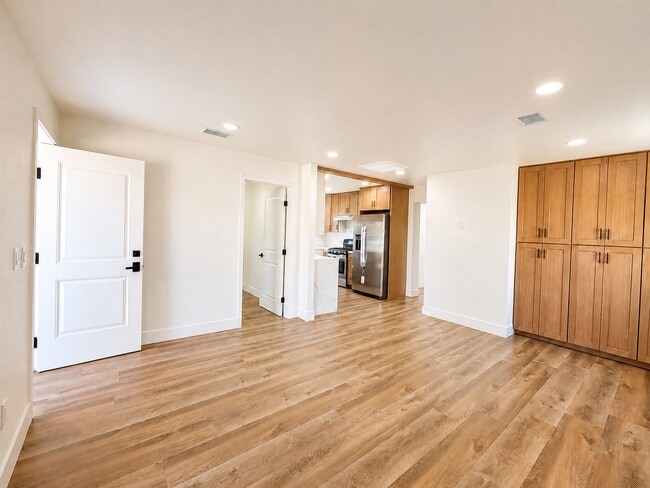 Photo - 8806 Chantry Ave House