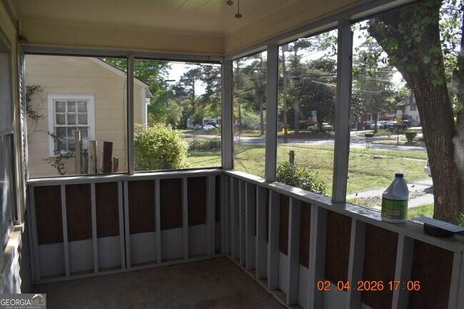 Foto del edificio - 1088 Radio Dr