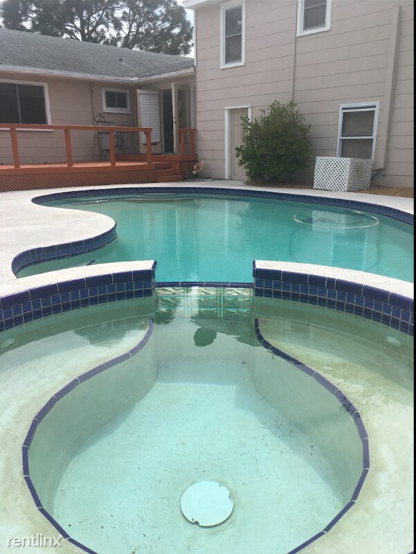 Foto del edificio - 3 br, 1 bath House - 4247 11th Ave. N