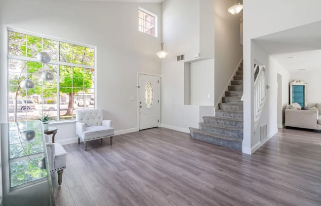 Foto del edificio - 2280 Southwood Dr