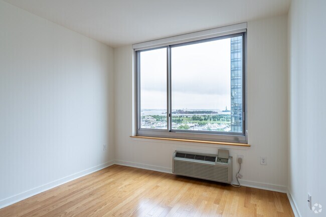 1HAB, 1BA - 650 ft² - 18 Park