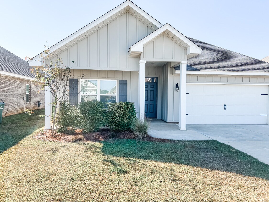 24254 Alydar Lp, Daphne, AL 36526 House Rental in Daphne, AL