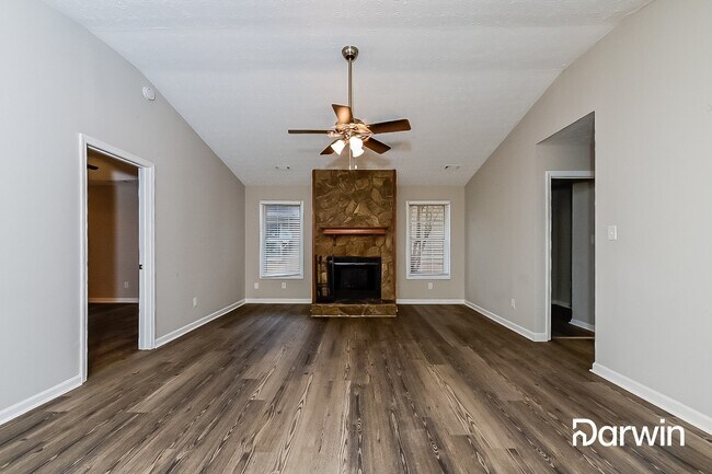 Building Photo - 105 Rosebud Ln, Mcdonough, GA 30253