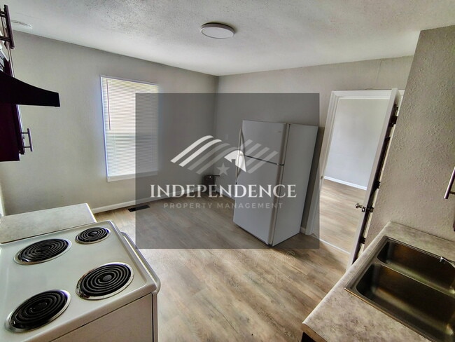 Foto del edificio - 3217 Finley St