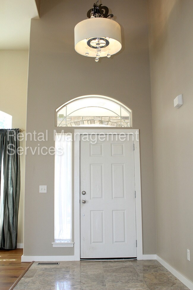 Foto del edificio - 12606 SE 155th Ave