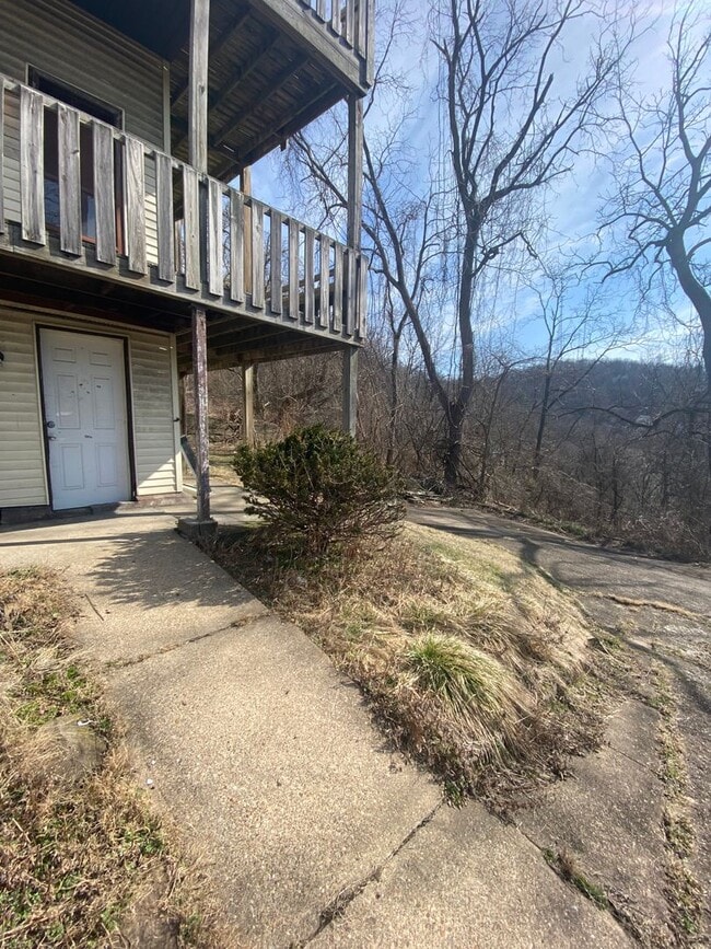 Building Photo - 238 Hazelwood Ave