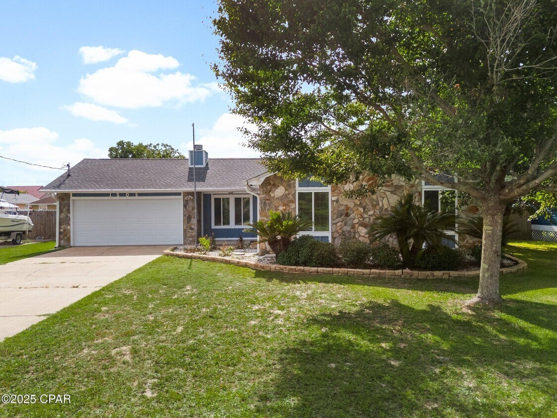 Foto principal - 1505 S Berthe Ave