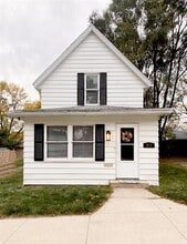 Building Photo - 813 Division St