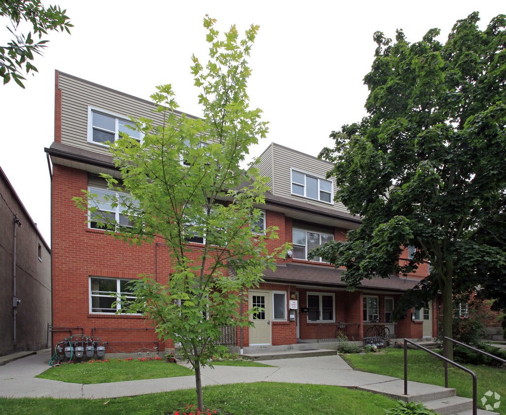 Primary Photo - Chatham Ave Apartments