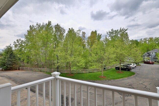 Foto del edificio - 50 Seven Springs Ln