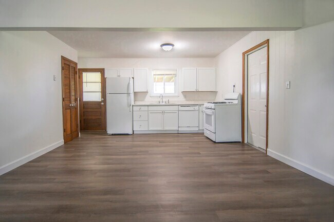 Foto del edificio - 915 Saint Paul Ln