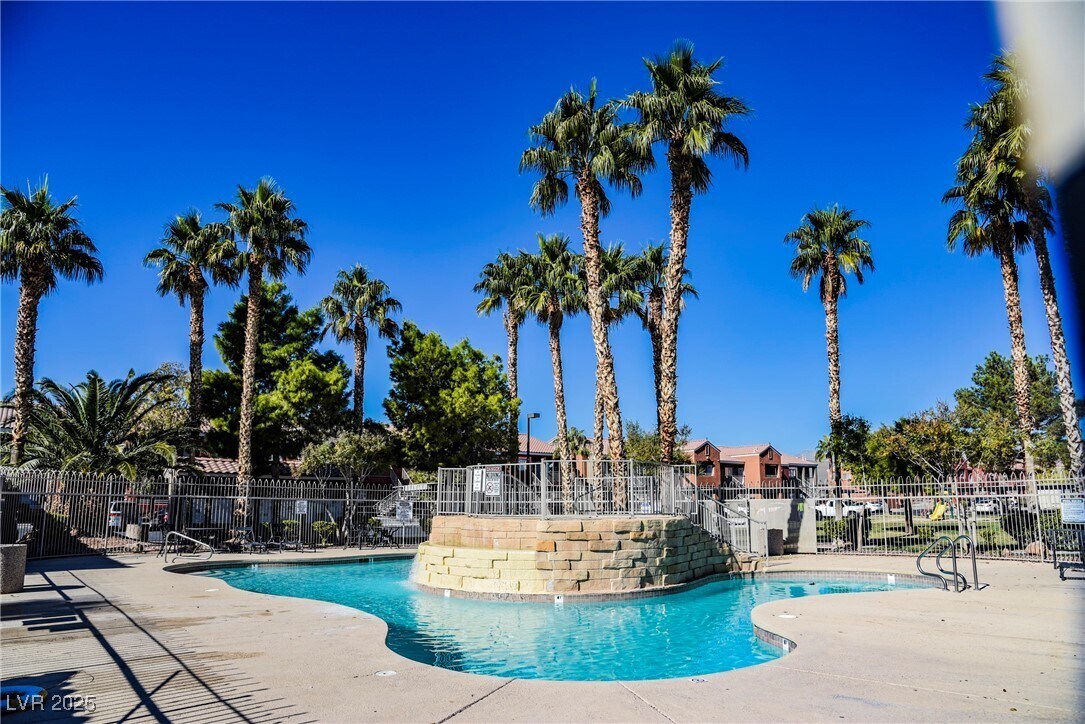 Foto principal - 4730 E Craig Rd