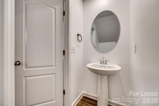 Foto del edificio - 1131 Ava Trail Ln
