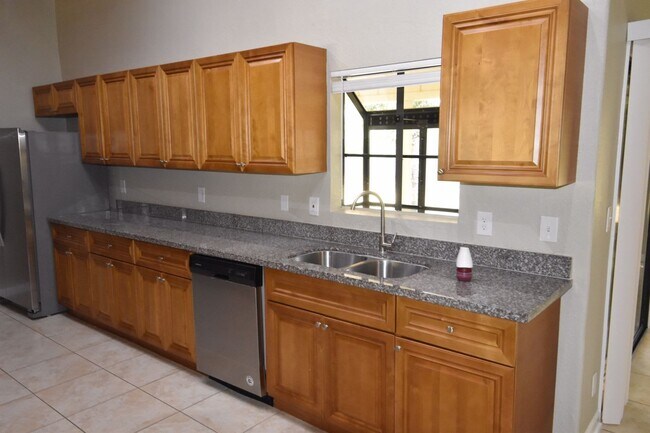 Foto del edificio - 18227 48th Ct N