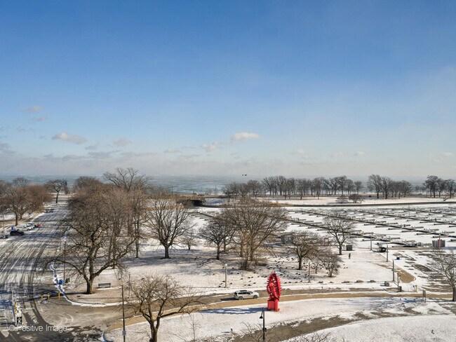 Building Photo - 2800 N Lake Shore Dr