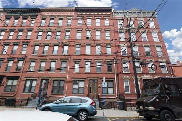 Foto principal - 805 Park Ave