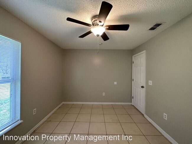 Building Photo - 3 br, 2 bath House - 1123 Doncaster Court