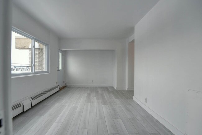 Building Photo - 809 Bloomfield