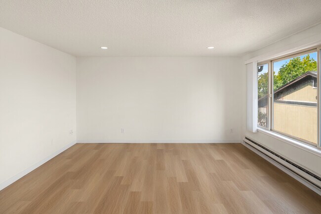 Foto del edificio - Evergreen Residences