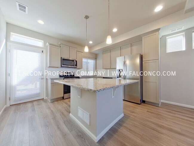 Building Photo - 6141 Callan Dr