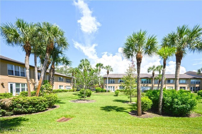 Foto del edificio - 4130 Looking Glass Ln