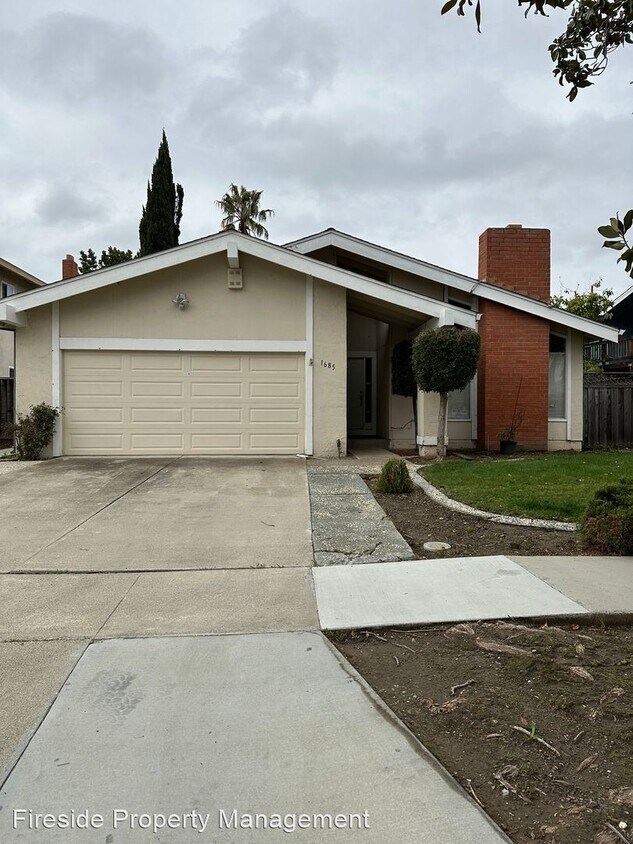 Primary Photo - 3 br, 2 bath House - 1685 Four Oaks Rd
