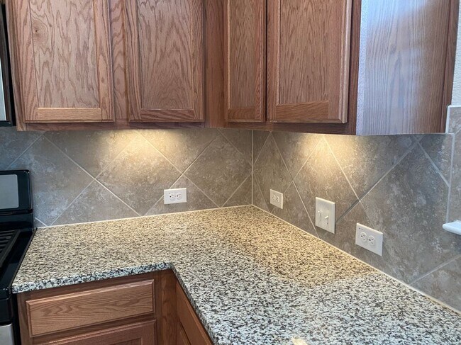 Foto del edificio - 212 Callahan Ln
