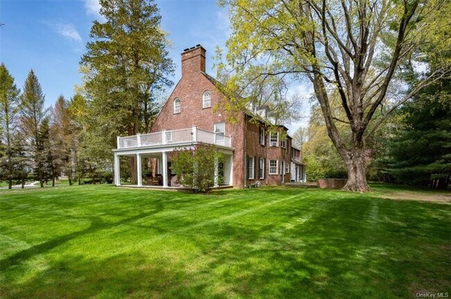 Foto del edificio - 153 Morris Ln S