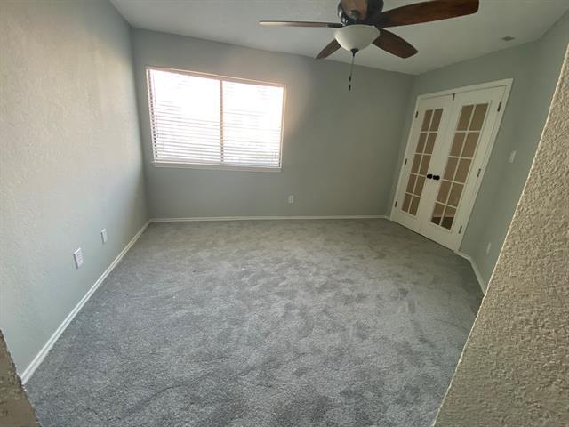 Building Photo - 2311 Balsam Dr