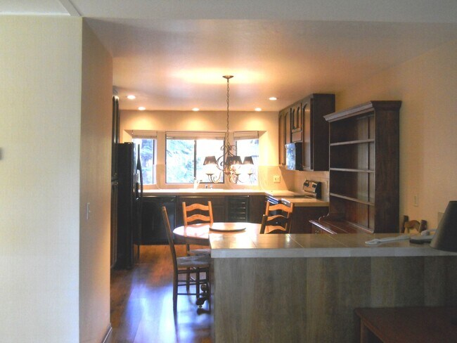 Foto del edificio - 171 Village Blvd