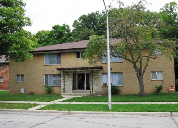 Primary Photo - 3051 W Fardale Ave