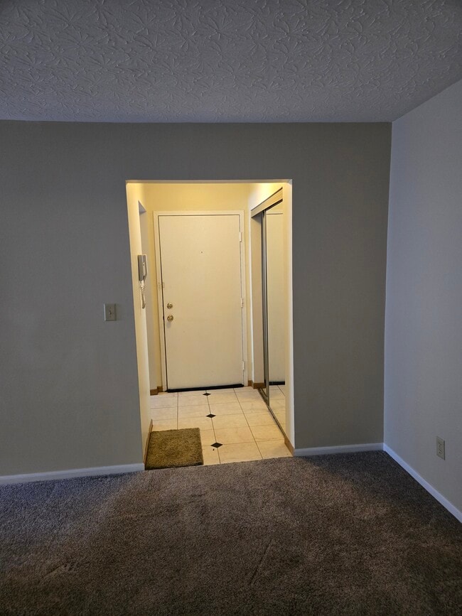 Building Photo - 3151 ROESCH BLVD