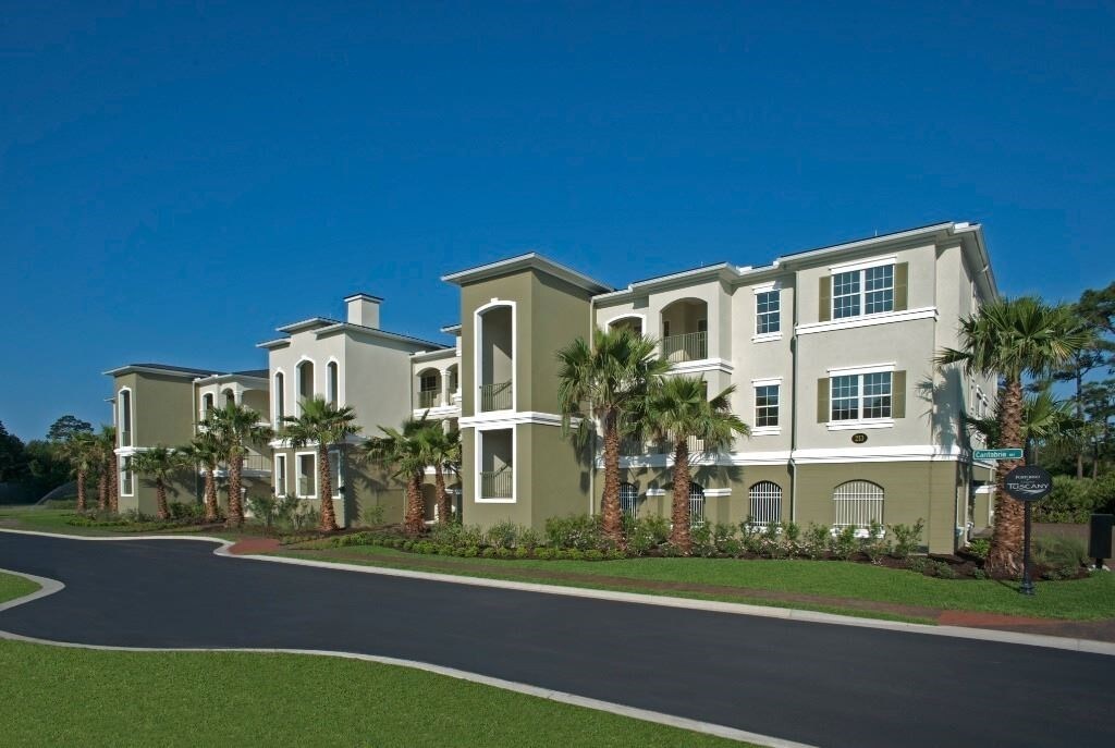 Primary Photo - 213 Cantabria Way