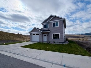 Building Photo - 7212 Shaver Dr