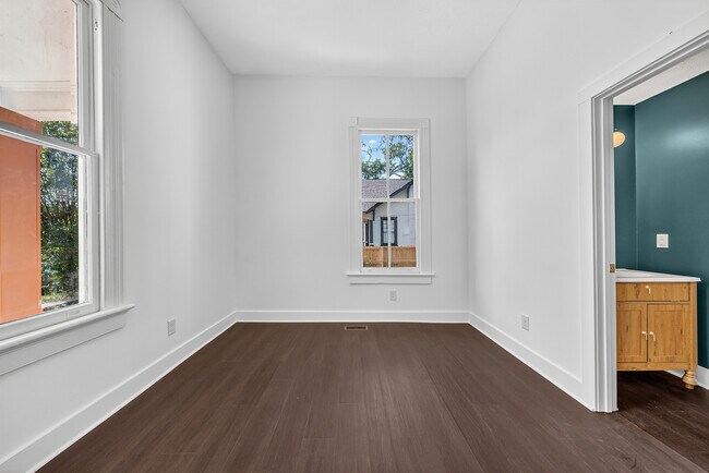 Foto del edificio - 2807 Beacon Ave