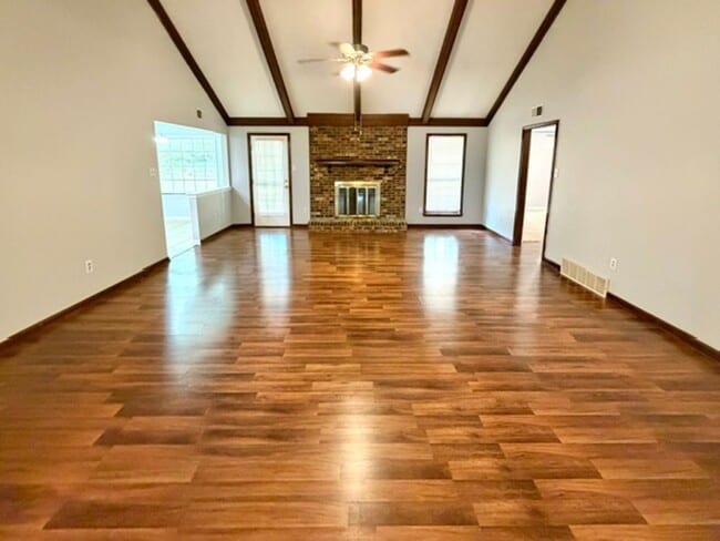 Photo - EdneyRidgeDr8660 Apartment