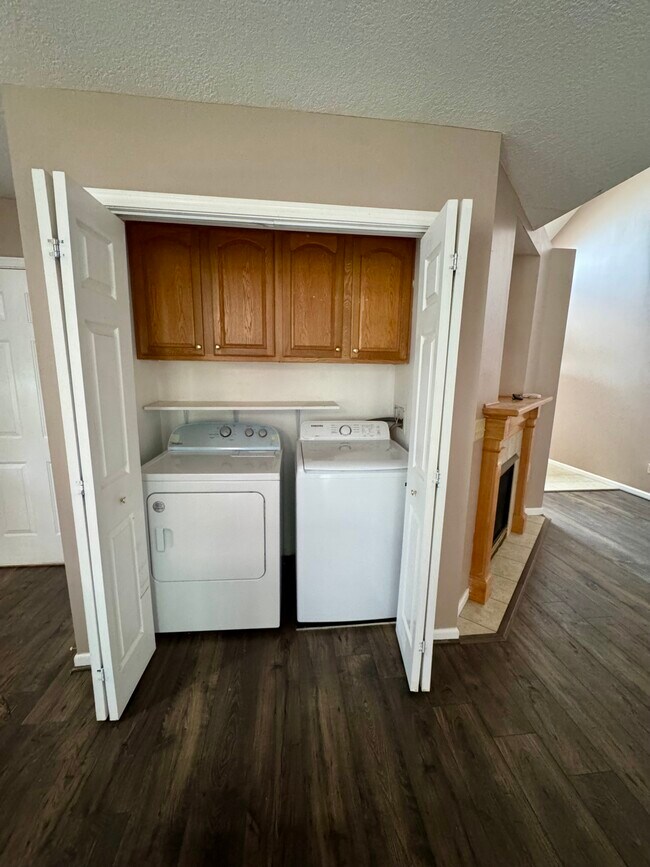 Building Photo - 3054 Cherrywood Dr