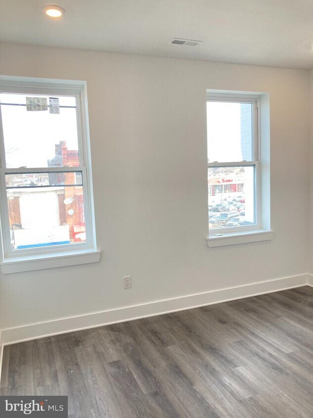 Foto principal - 2202 W Lehigh Ave