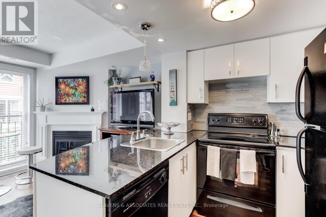Building Photo - 12-812 Laidlaw St