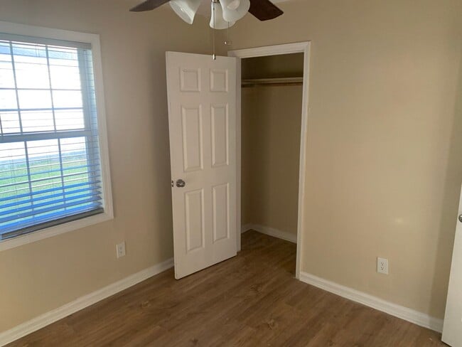 Foto del edificio - Royal Street