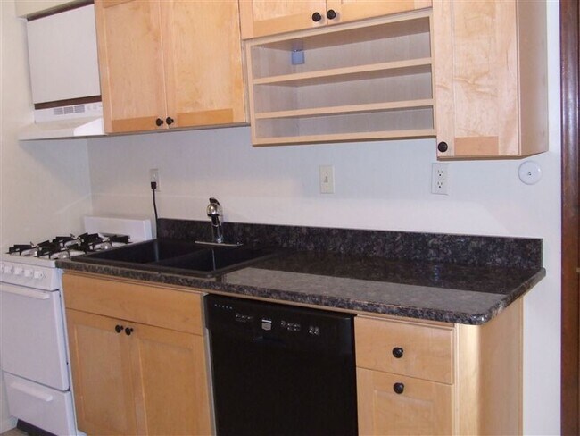 Building Photo - 1118 Michigan Ave