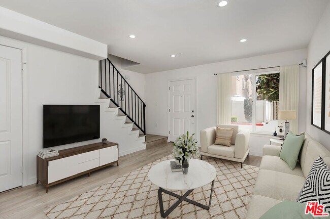 Foto del edificio - 8418 Whitaker St