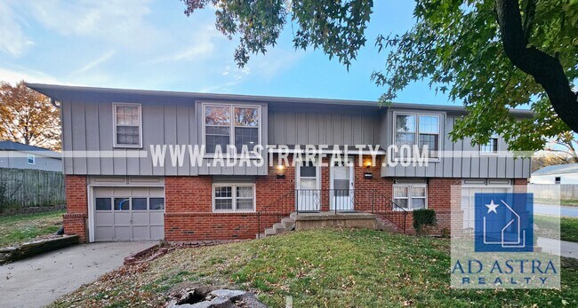 Foto del edificio - Nice 2 Bedroom Duplex in North Olathe-Avai...