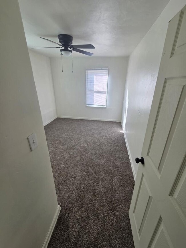 Foto del edificio - 616 10th St