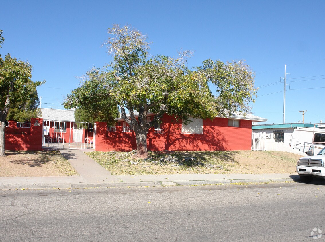 Building Photo - 3917 Flory Ave