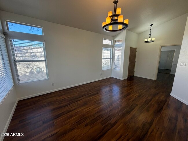 Building Photo - 998 E Mission Dr