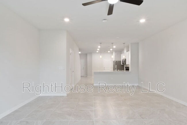 Photo - 3082 Emerald Acrs Ln Townhome